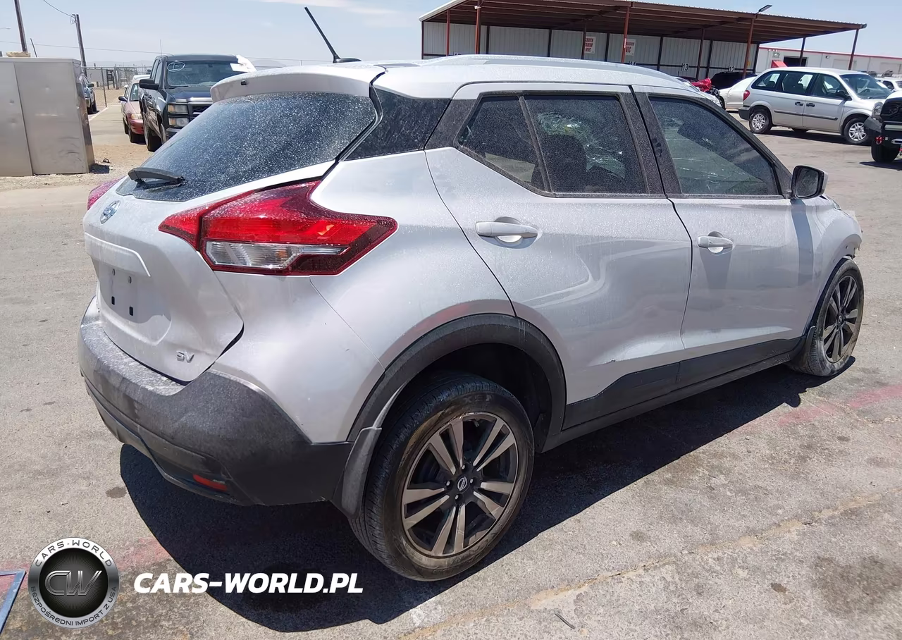 2019 Nissan Kicks Sv VIN:3N1CP5CUXKL479718 - 4