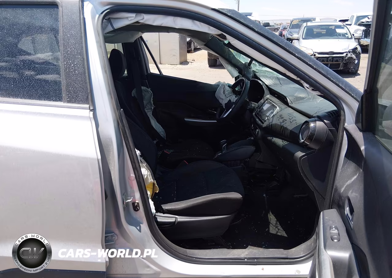 2019 Nissan Kicks Sv VIN:3N1CP5CUXKL479718 - 5