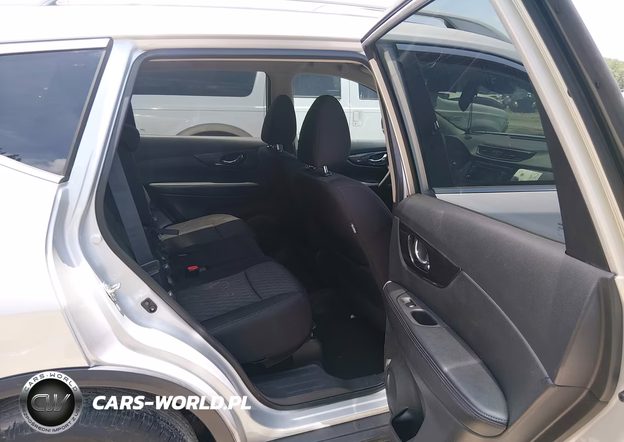 2019 Nissan Rogue S VIN:5N1AT2MT4KC797586 - 8