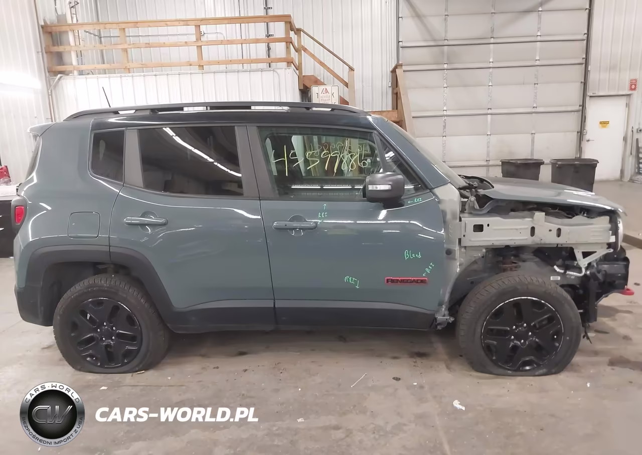 2018 Jeep Renegade Trailhawk 4X4 VIN:ZACCJBCBXJPG81671 - 13