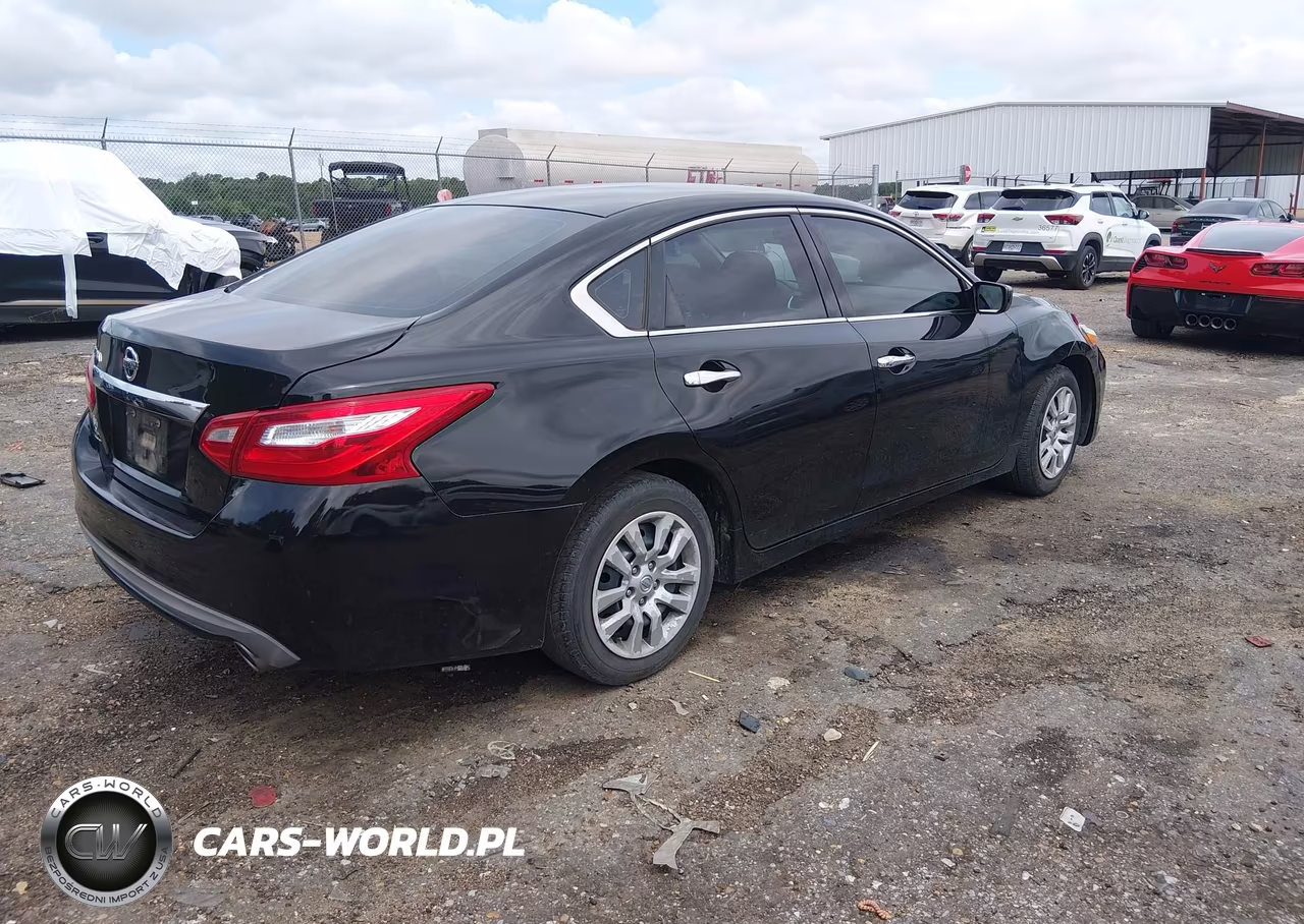 2017 Nissan Altima 2.5 S VIN:1N4AL3APXHN349874 - 4