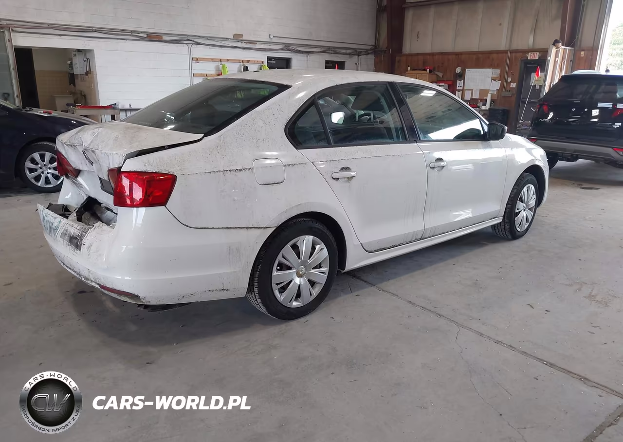 2011 Volkswagen Jetta 2.0L S VIN:3VW2K7AJ5BM023189 - 4
