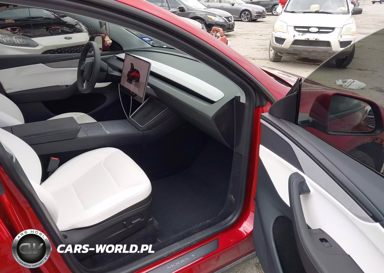 2026 Tesla Model Y VIN:7SAYGDEE2TA452757 - 5