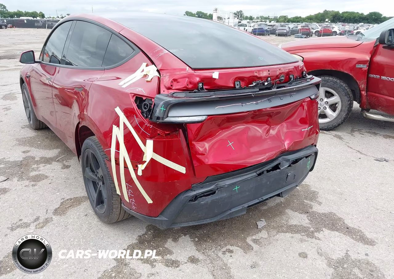 2026 Tesla Model Y VIN:7SAYGDEE2TA452757 - 6