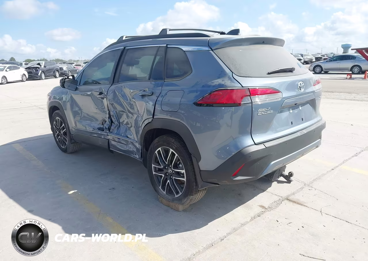2026 Toyota Corolla Cross Xle VIN:7MUEAAAG4TV183253 - 3