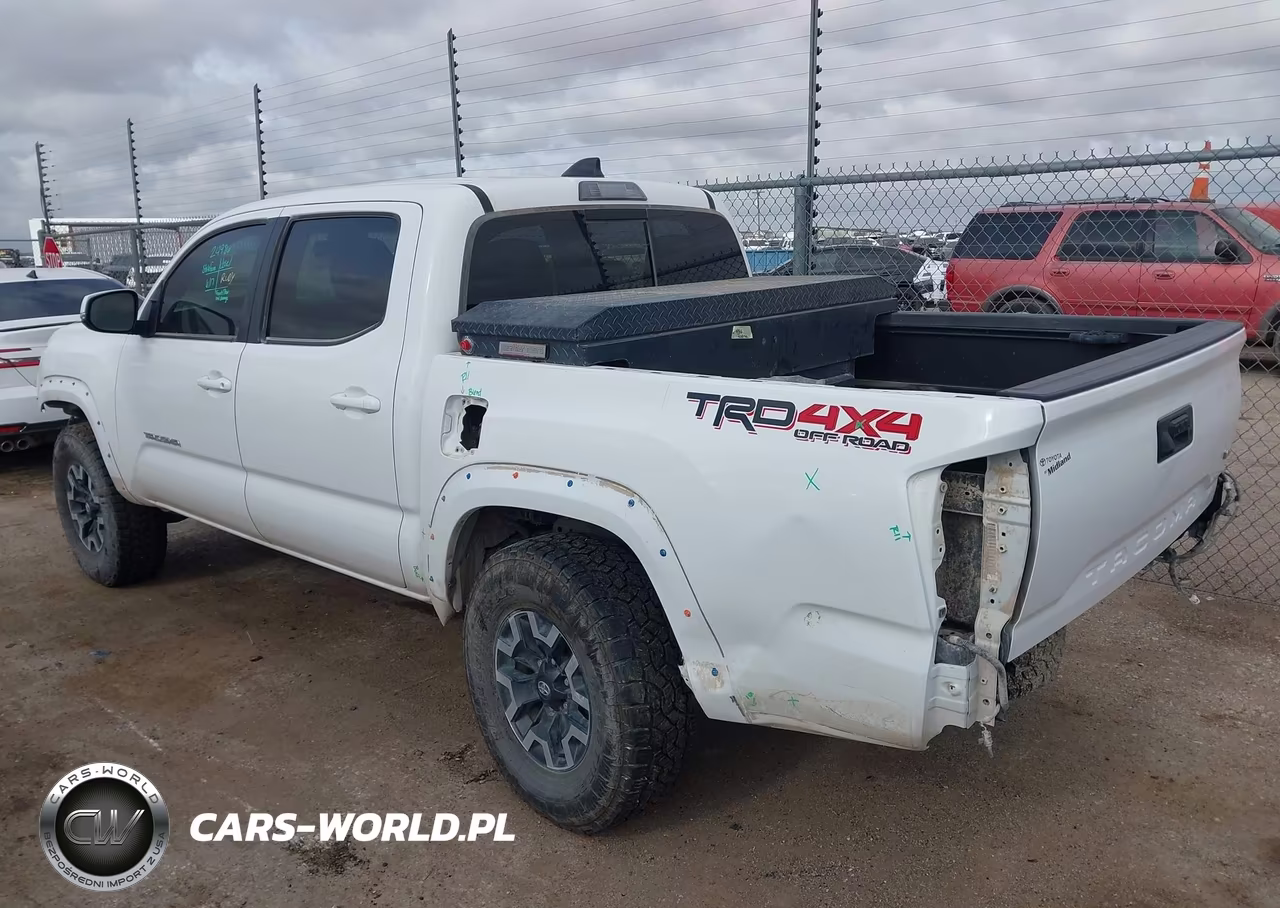 2023 Toyota Tacoma Trd Off Road VIN:3TMCZ5AN9PM552601 - 3