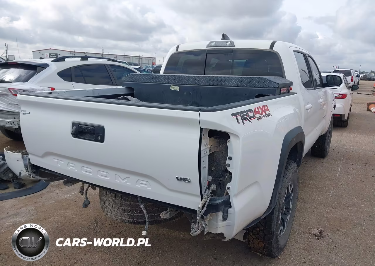 2023 Toyota Tacoma Trd Off Road VIN:3TMCZ5AN9PM552601 - 4