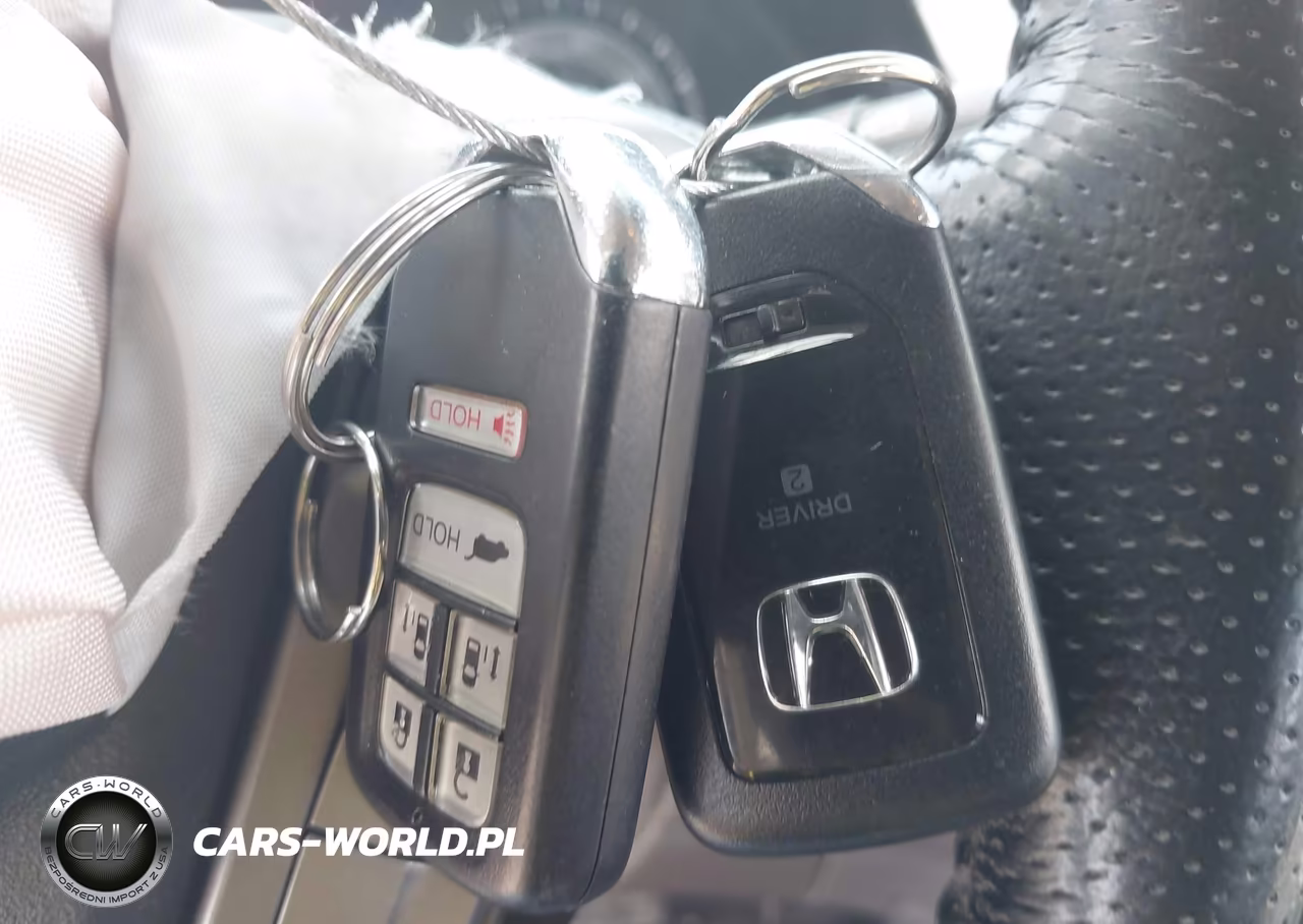 2016 Honda Odyssey Touring-Touring Elite VIN:5FNRL5H94GB026210 - 11