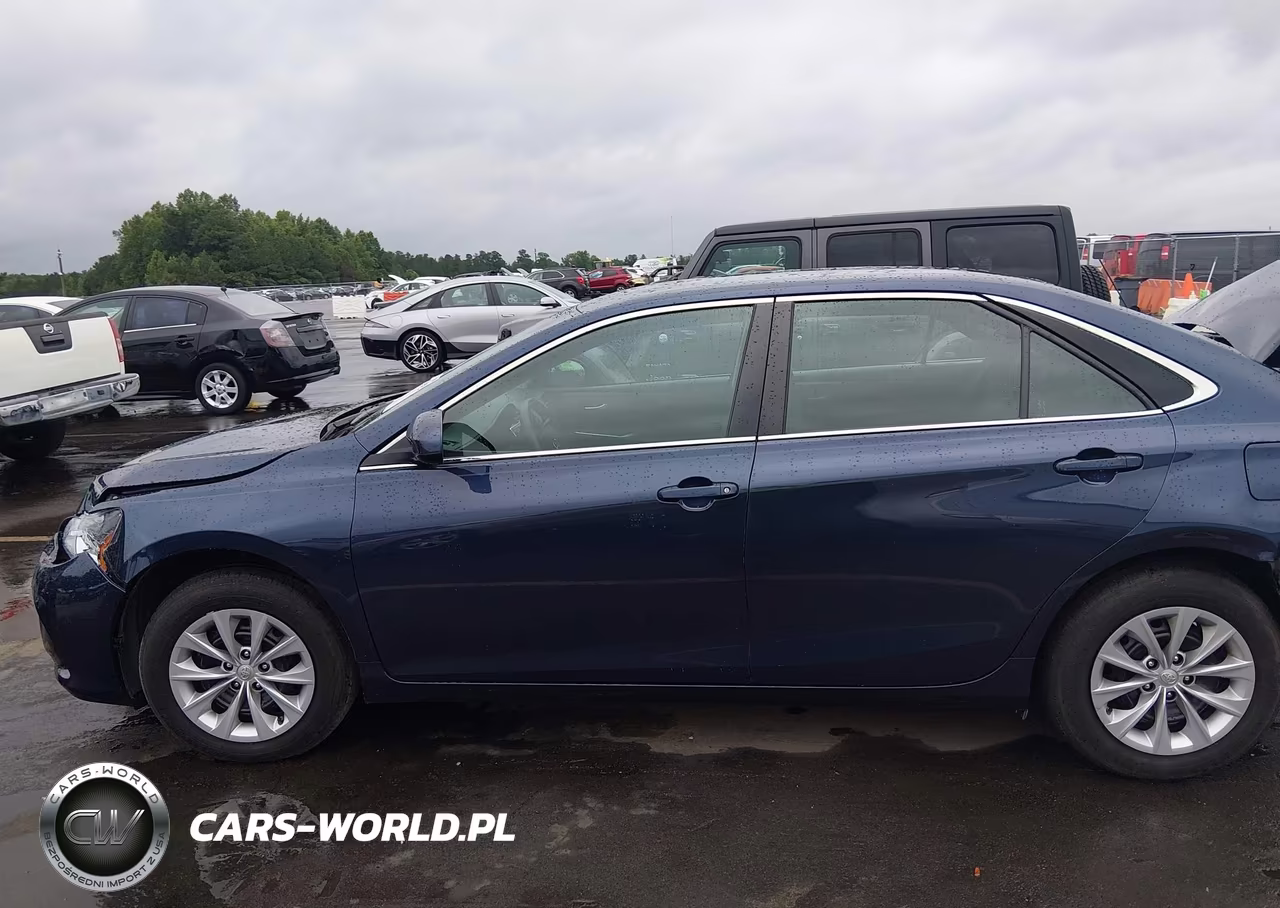 2017 Toyota Camry Le VIN:4T1BF1FK7HU726962 - 15