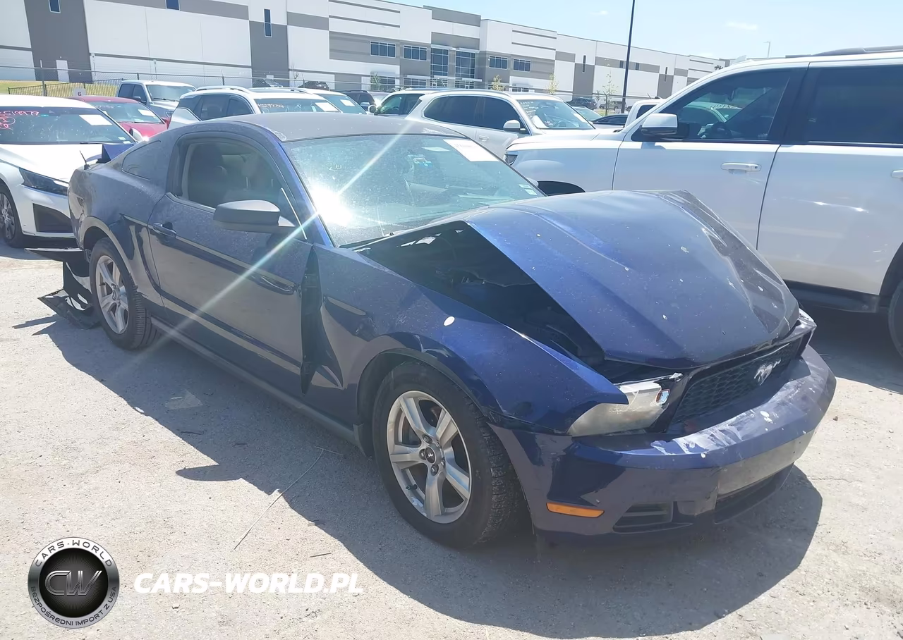 2011 Ford Mustang V6