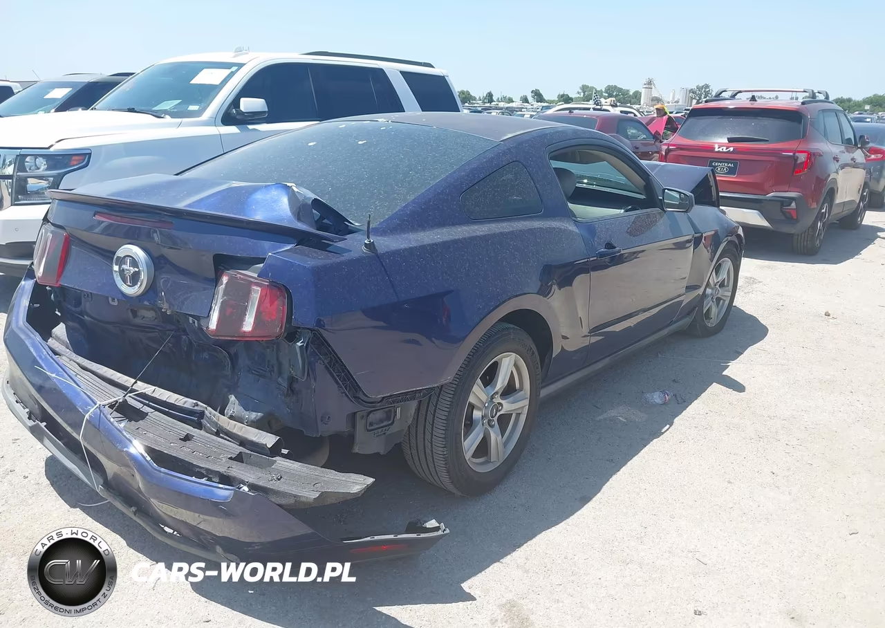 2011 Ford Mustang V6 VIN:1ZVBP8AM0B5125510 - 4