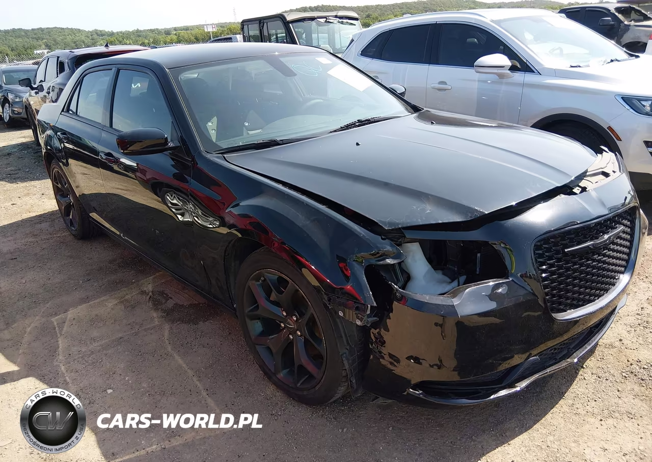 2022 Chrysler 300 Touring VIN:2C3CCAAG0NH225936 - 1