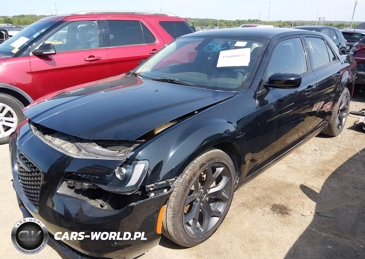 2022 Chrysler 300 Touring VIN:2C3CCAAG0NH225936 - 2