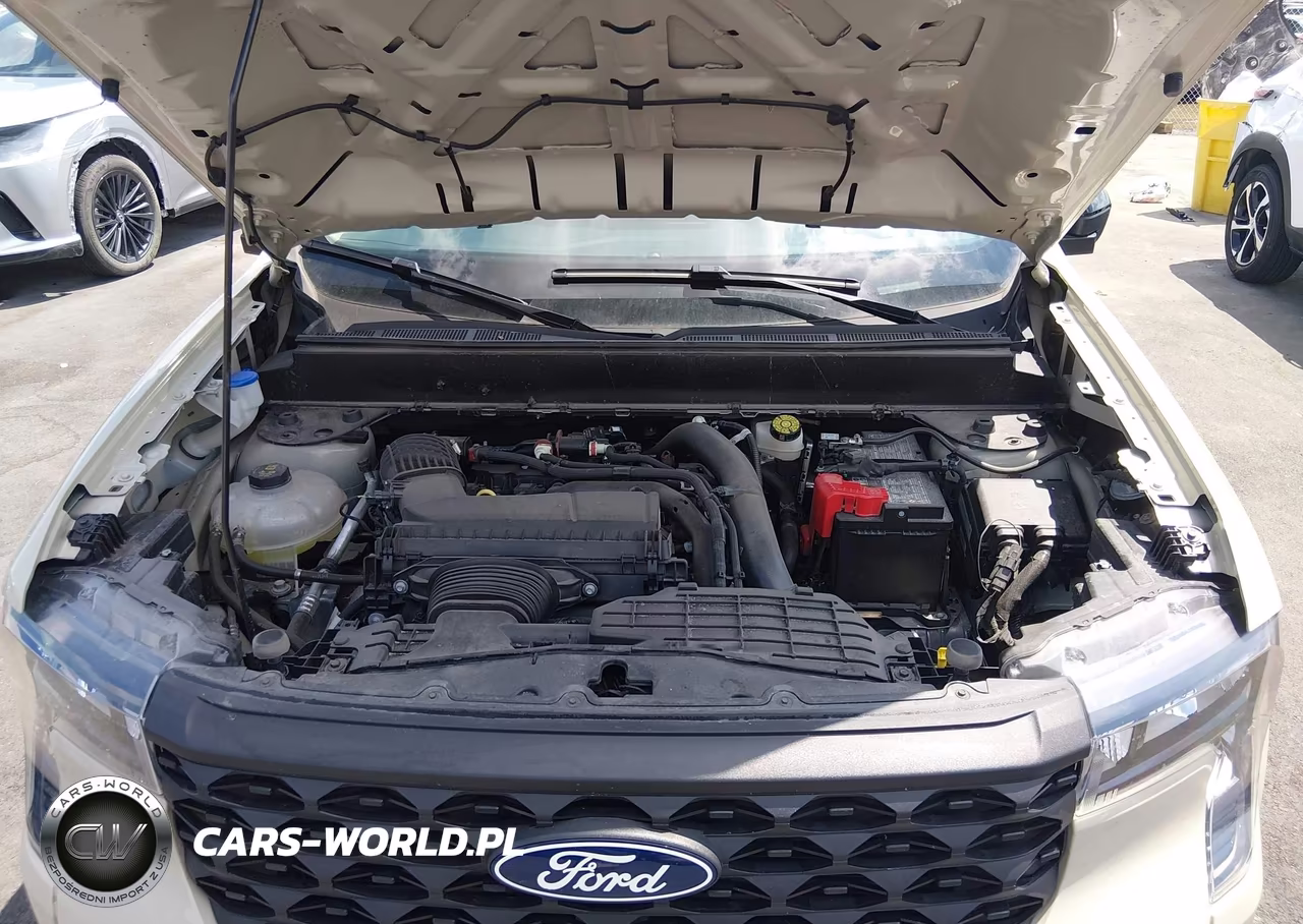 2025 Ford Maverick Xlt VIN:3FTTW8JA5SRA79105 - 10