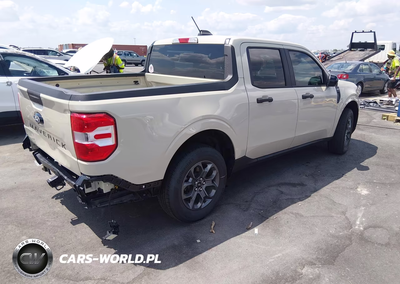 2025 Ford Maverick Xlt VIN:3FTTW8JA5SRA79105 - 4