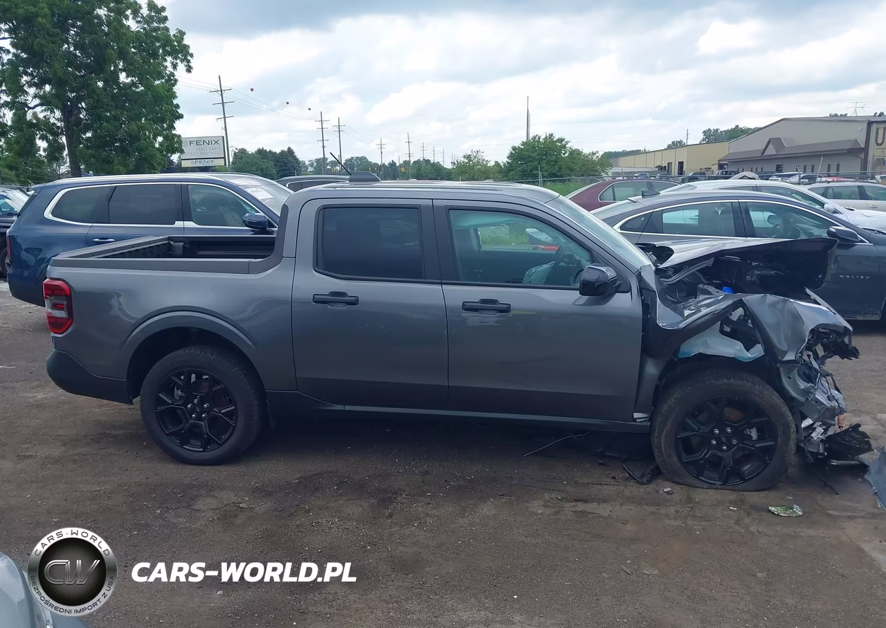 2025 Ford Maverick Xlt VIN:3FTTW8JA4SRB66610 - 13