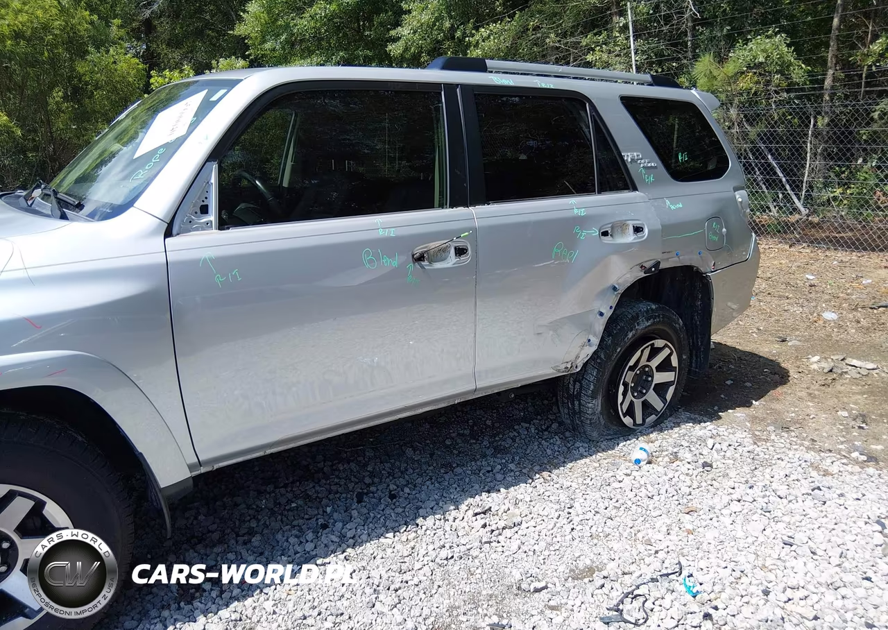 2018 Toyota 4Runner Trd Off Road Premium VIN:JTEBU5JR5J5532478 - 6