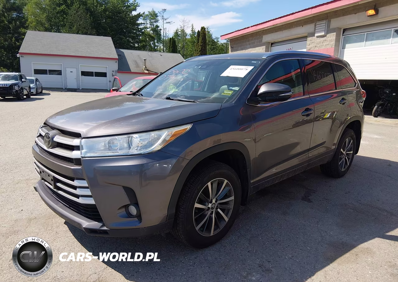 2018 Toyota Highlander Xle VIN:5TDJZRFH9JS527982 - 2