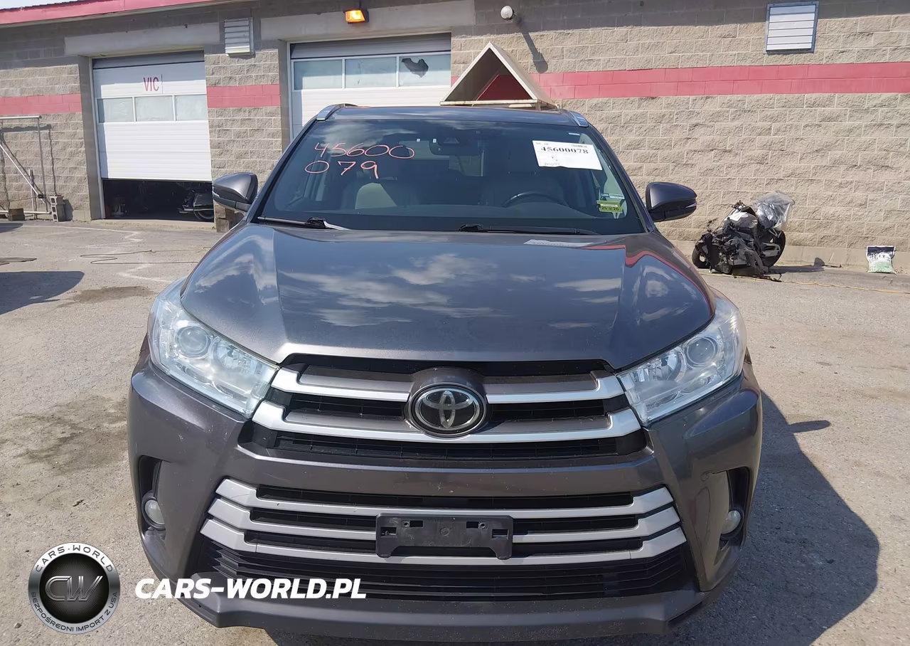 2018 Toyota Highlander Xle VIN:5TDJZRFH9JS527982 - 6
