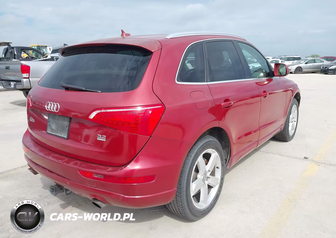 2010 Audi Q5 3.2 Premium VIN:WA1LKAFP0AA112403 - 4
