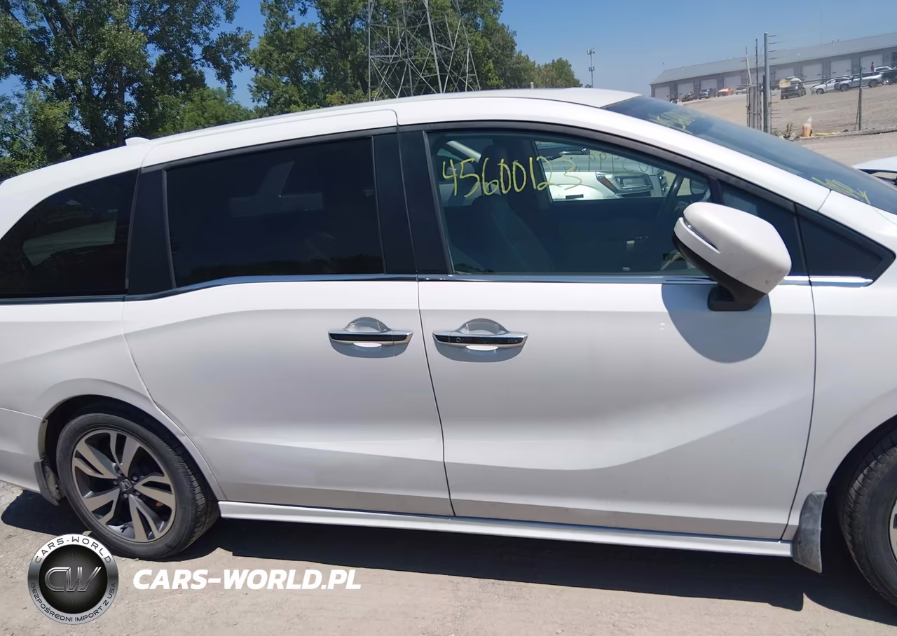2021 Honda Odyssey Touring VIN:5FNRL6H83MB020522 - 14