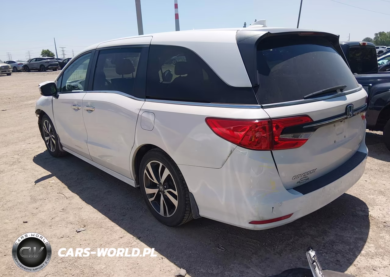 2021 Honda Odyssey Touring VIN:5FNRL6H83MB020522 - 3