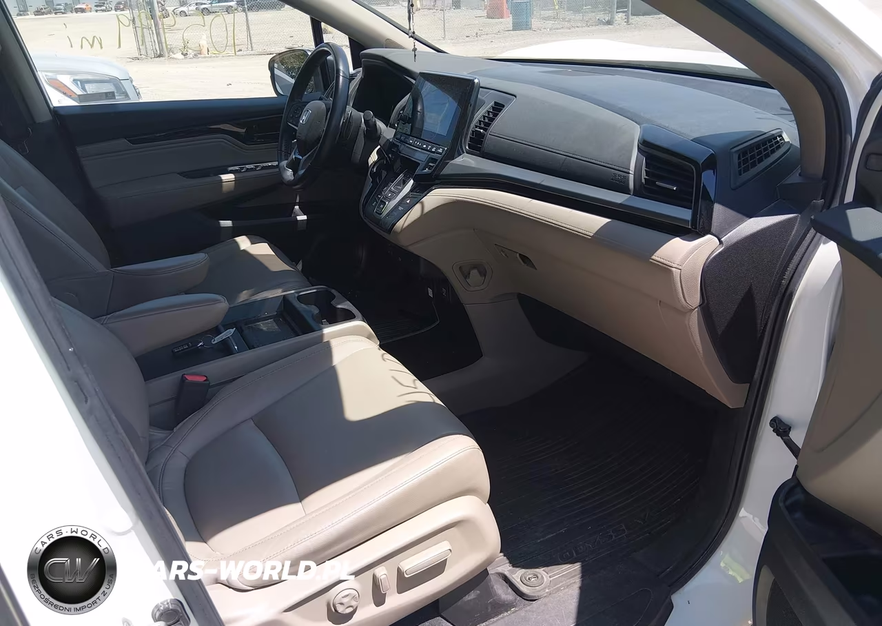 2021 Honda Odyssey Touring VIN:5FNRL6H83MB020522 - 5