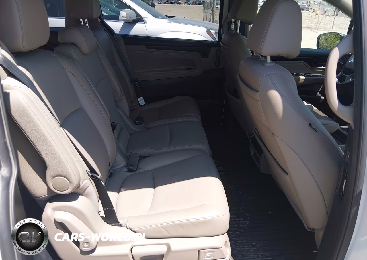 2021 Honda Odyssey Touring VIN:5FNRL6H83MB020522 - 8