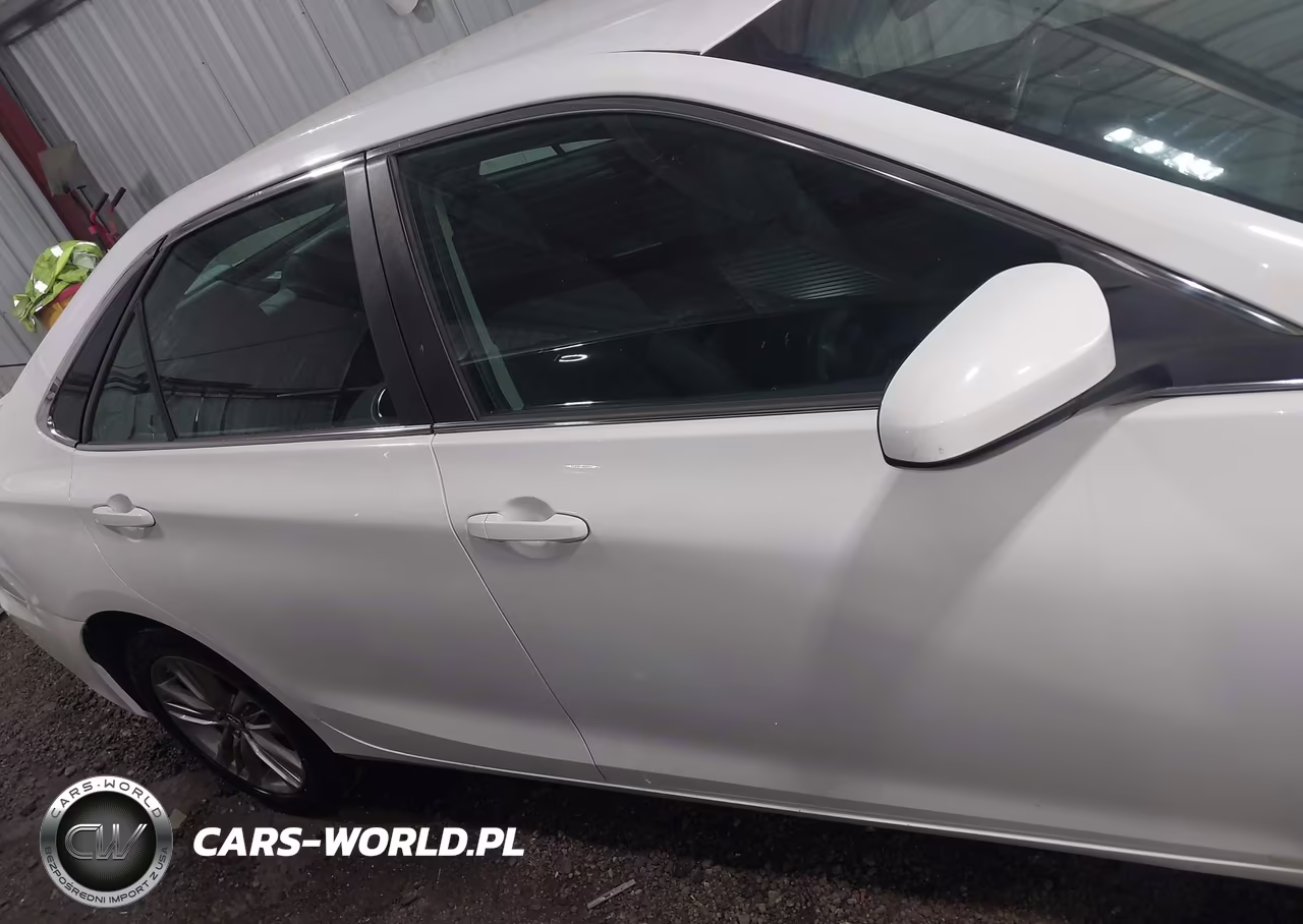 2017 Toyota Camry Se VIN:4T1BF1FK4HU790960 - 14
