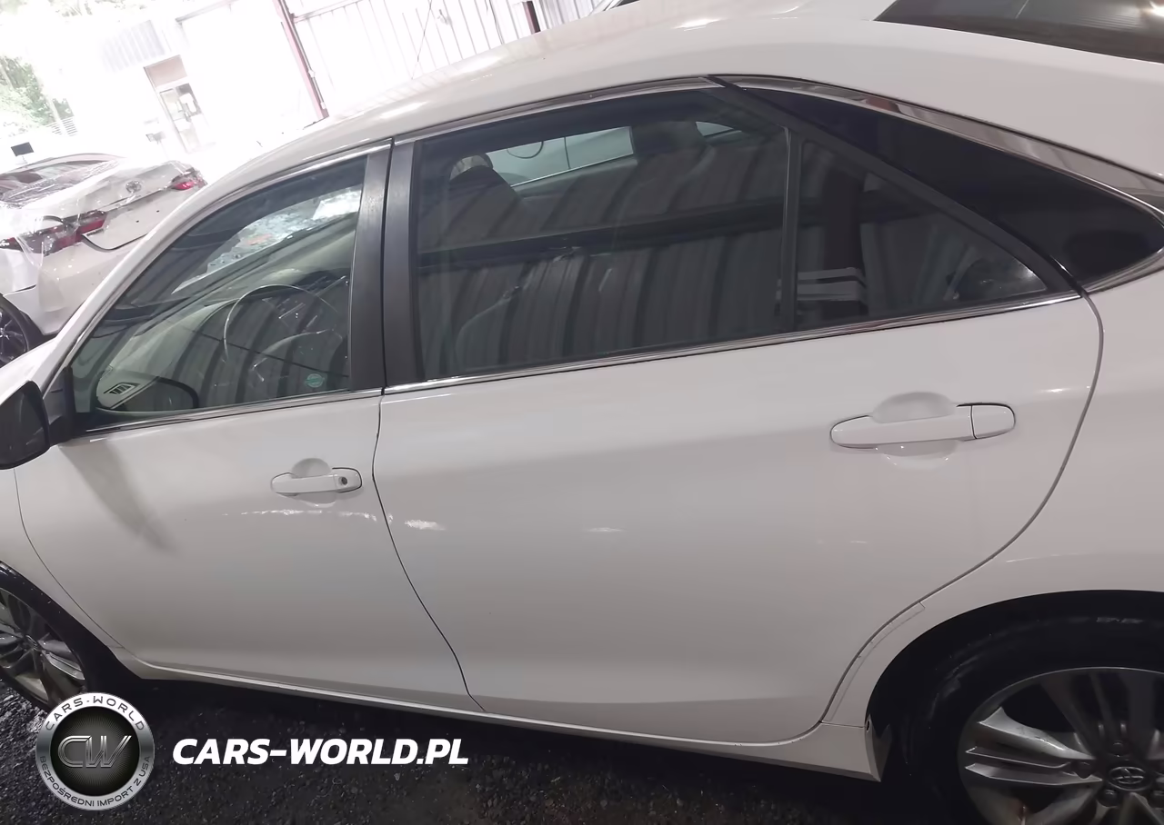 2017 Toyota Camry Se VIN:4T1BF1FK4HU790960 - 15