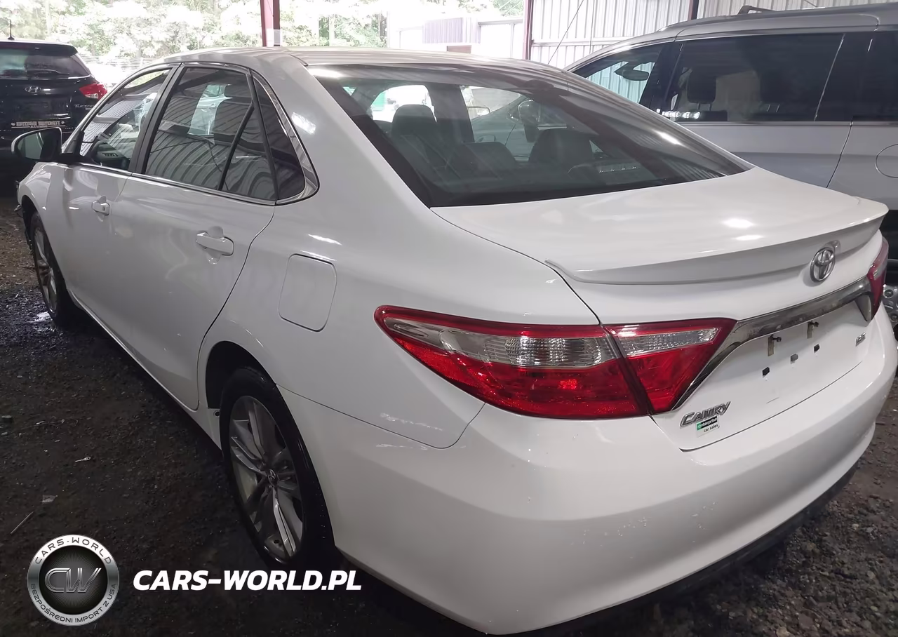 2017 Toyota Camry Se VIN:4T1BF1FK4HU790960 - 3