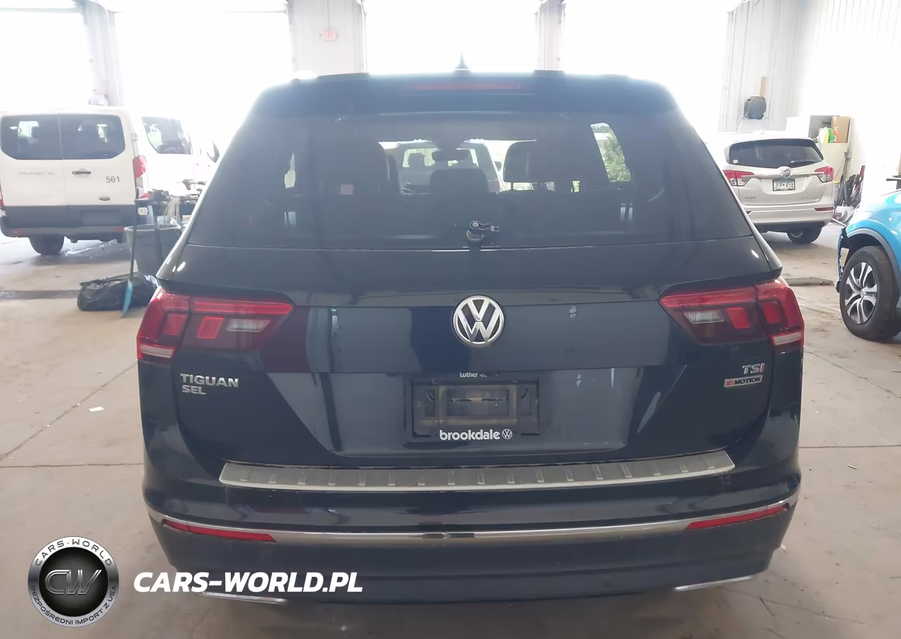 2018 Volkswagen Tiguan 2.0T Sel Premium VIN:3VV4B7AX3JM130578 - 16