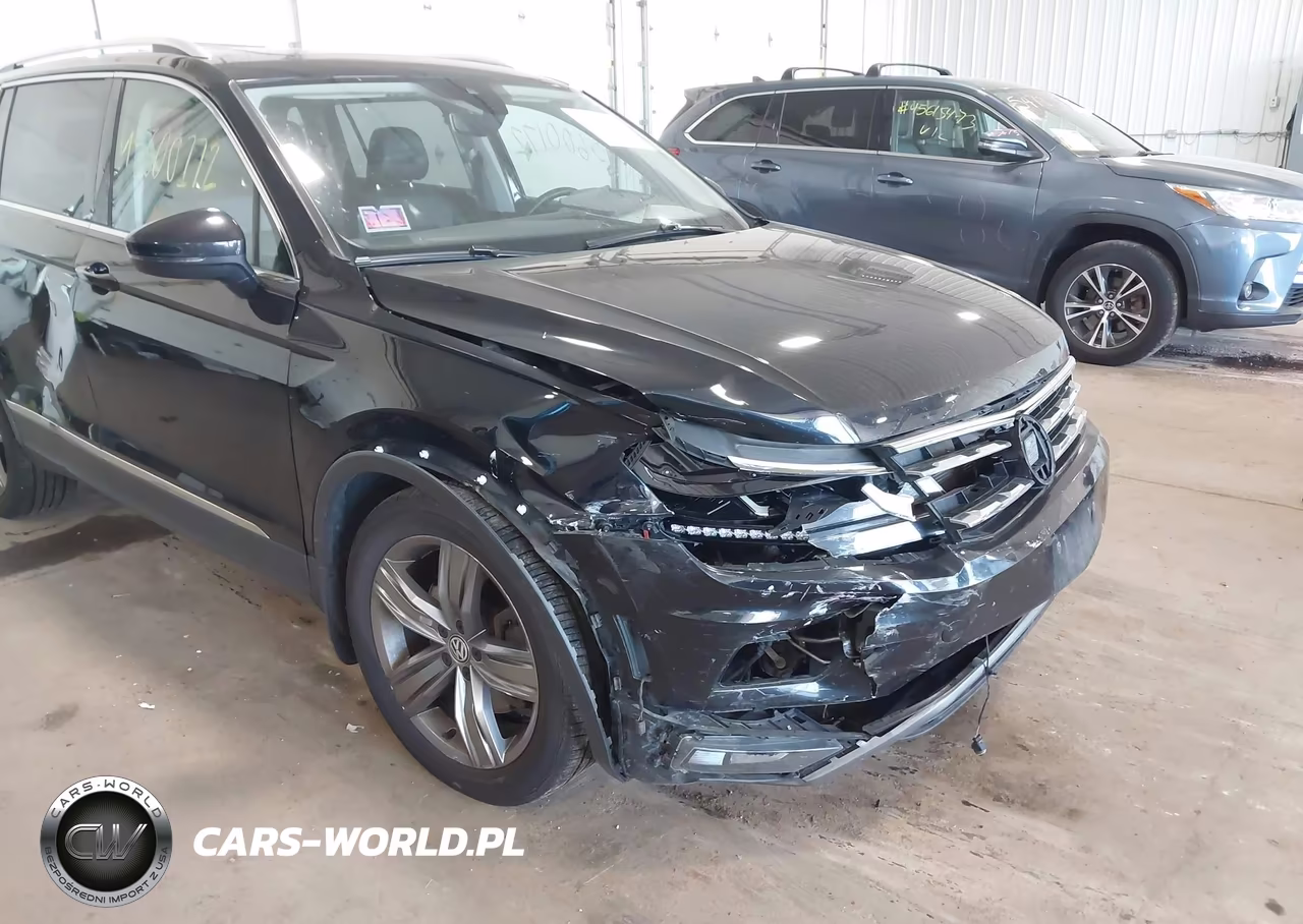2018 Volkswagen Tiguan 2.0T Sel Premium VIN:3VV4B7AX3JM130578 - 6