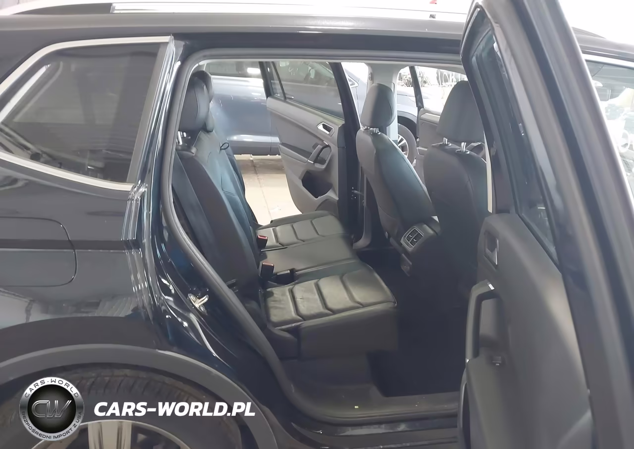 2018 Volkswagen Tiguan 2.0T Sel Premium VIN:3VV4B7AX3JM130578 - 8
