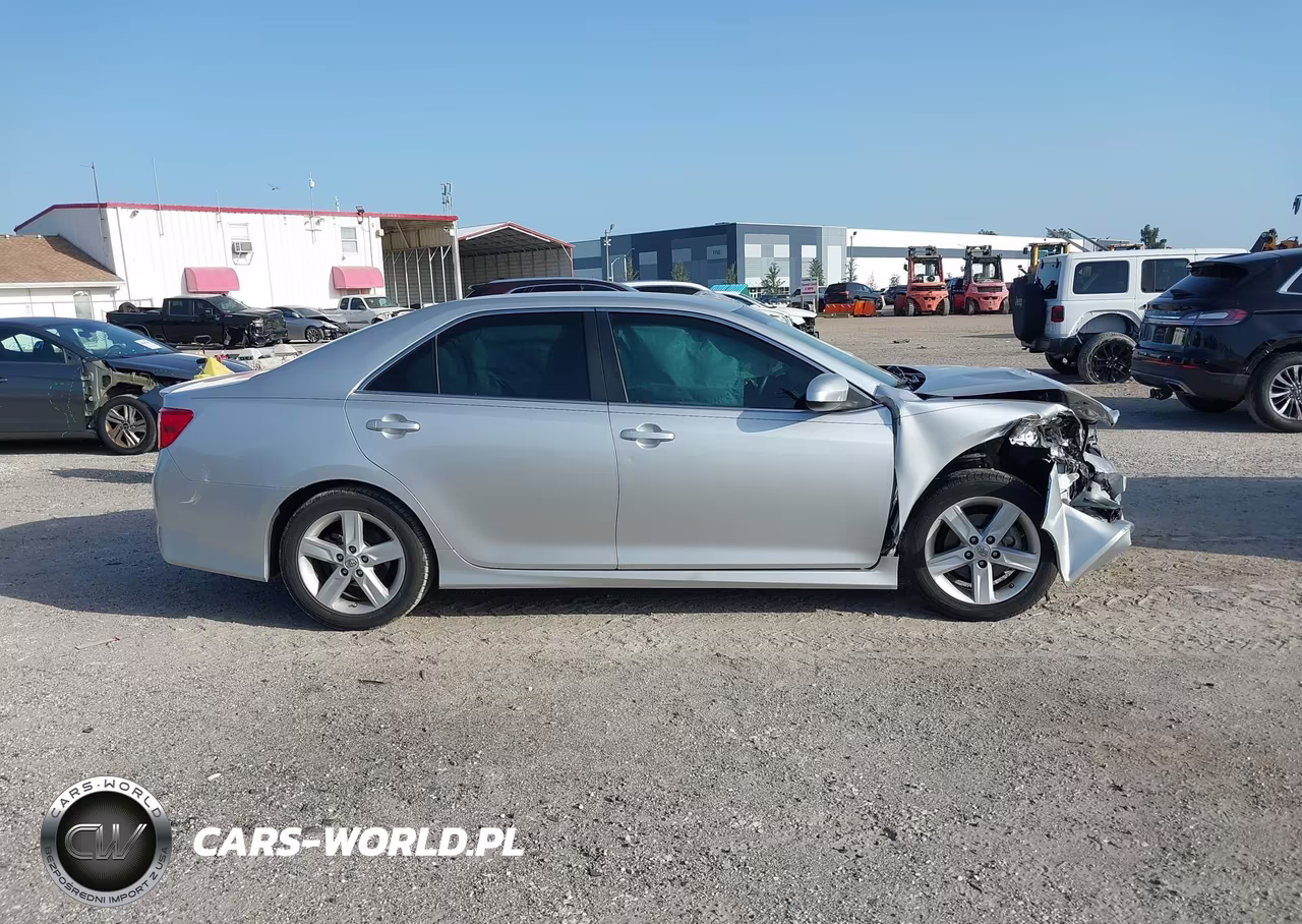 2014 Toyota Camry Se VIN:4T1BF1FK2EU446653 - 13