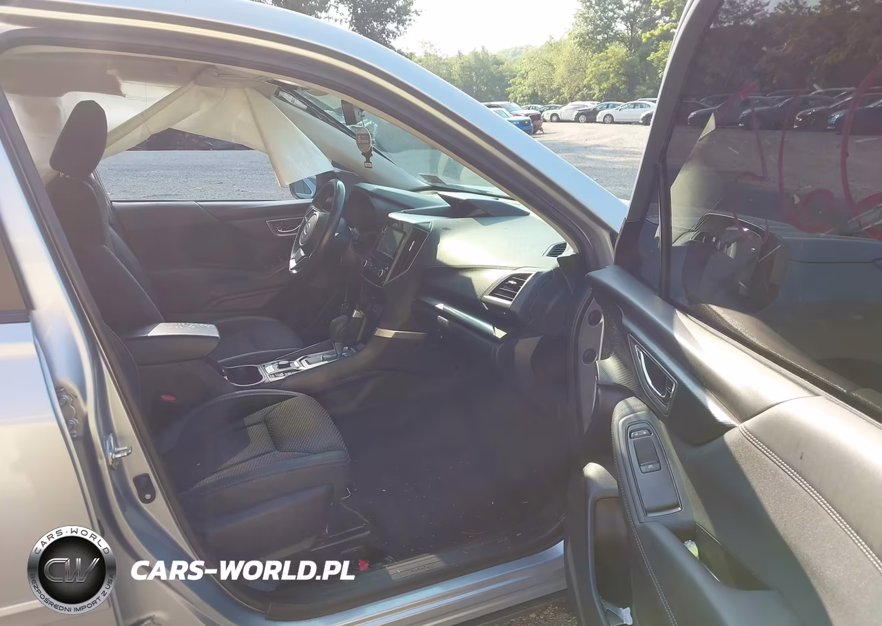2021 Subaru Forester Premium VIN:JF2SKAFC4MH561210 - 5