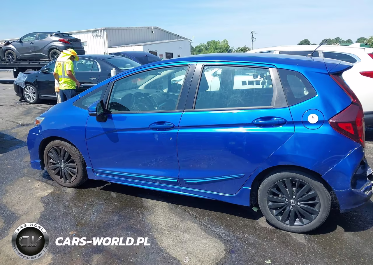 2018 Honda Fit Sport VIN:3HGGK5H6XJM724809 - 14
