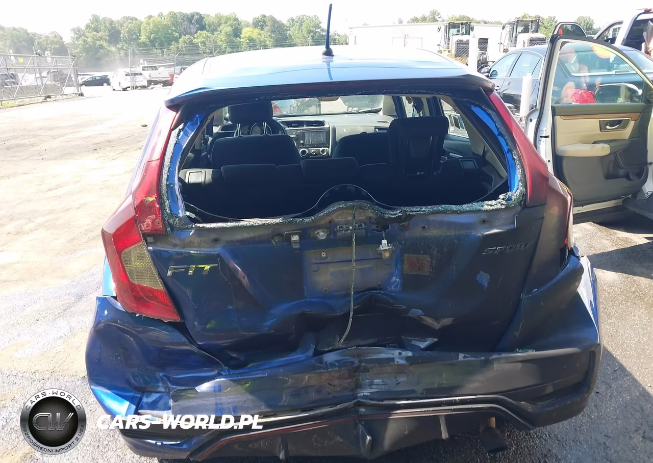 2018 Honda Fit Sport VIN:3HGGK5H6XJM724809 - 6