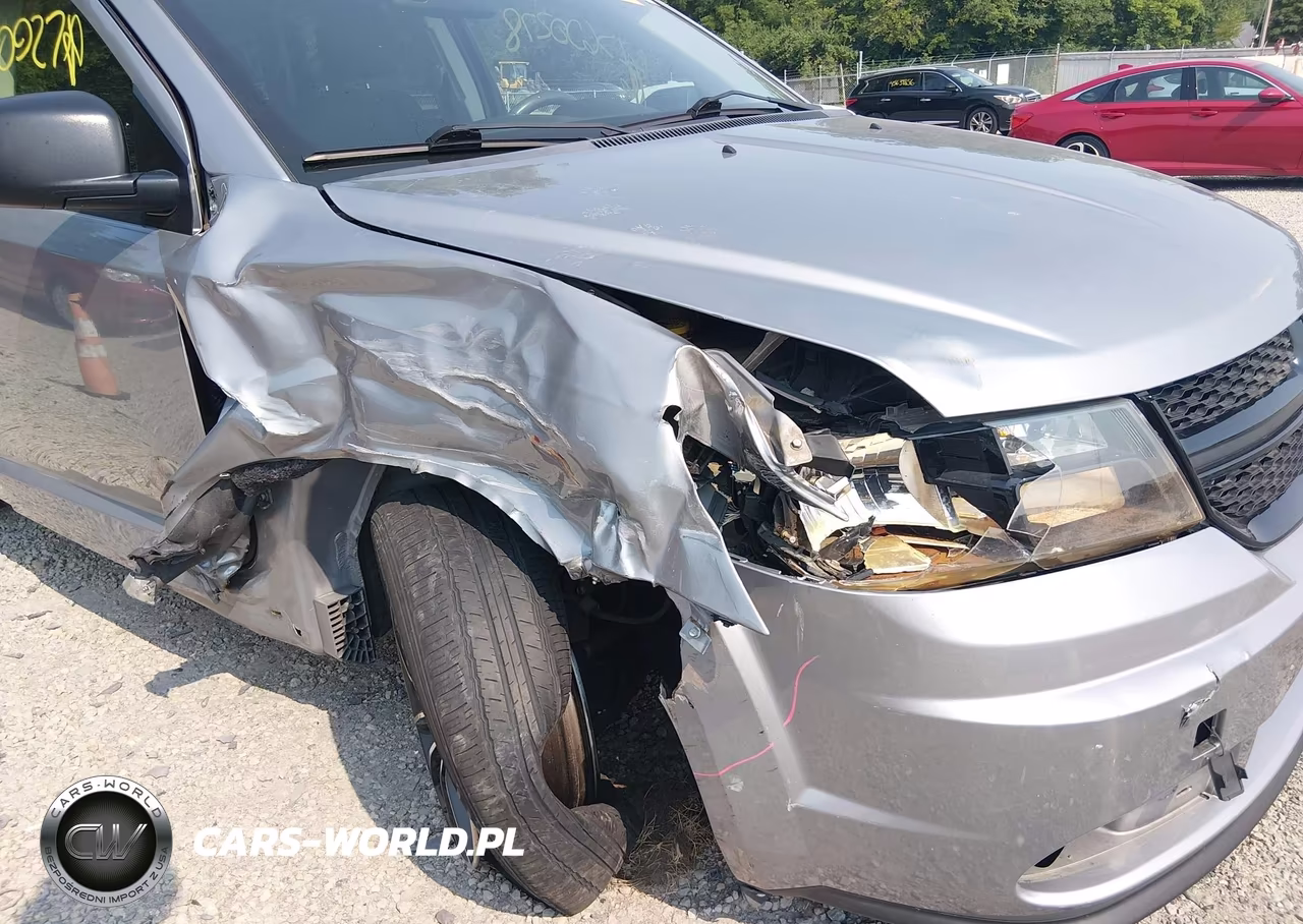 2018 Dodge Journey Se VIN:3C4PDCAB6JT385007 - 18