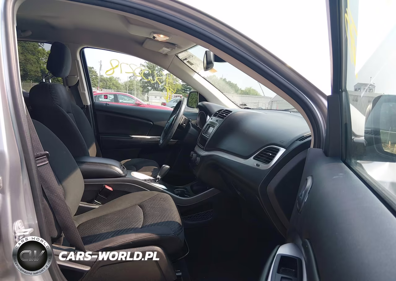 2018 Dodge Journey Se VIN:3C4PDCAB6JT385007 - 5