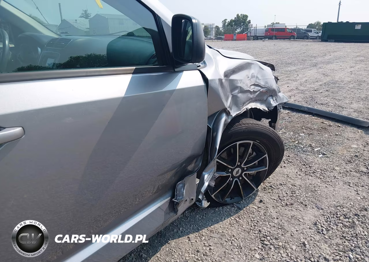2018 Dodge Journey Se VIN:3C4PDCAB6JT385007 - 6
