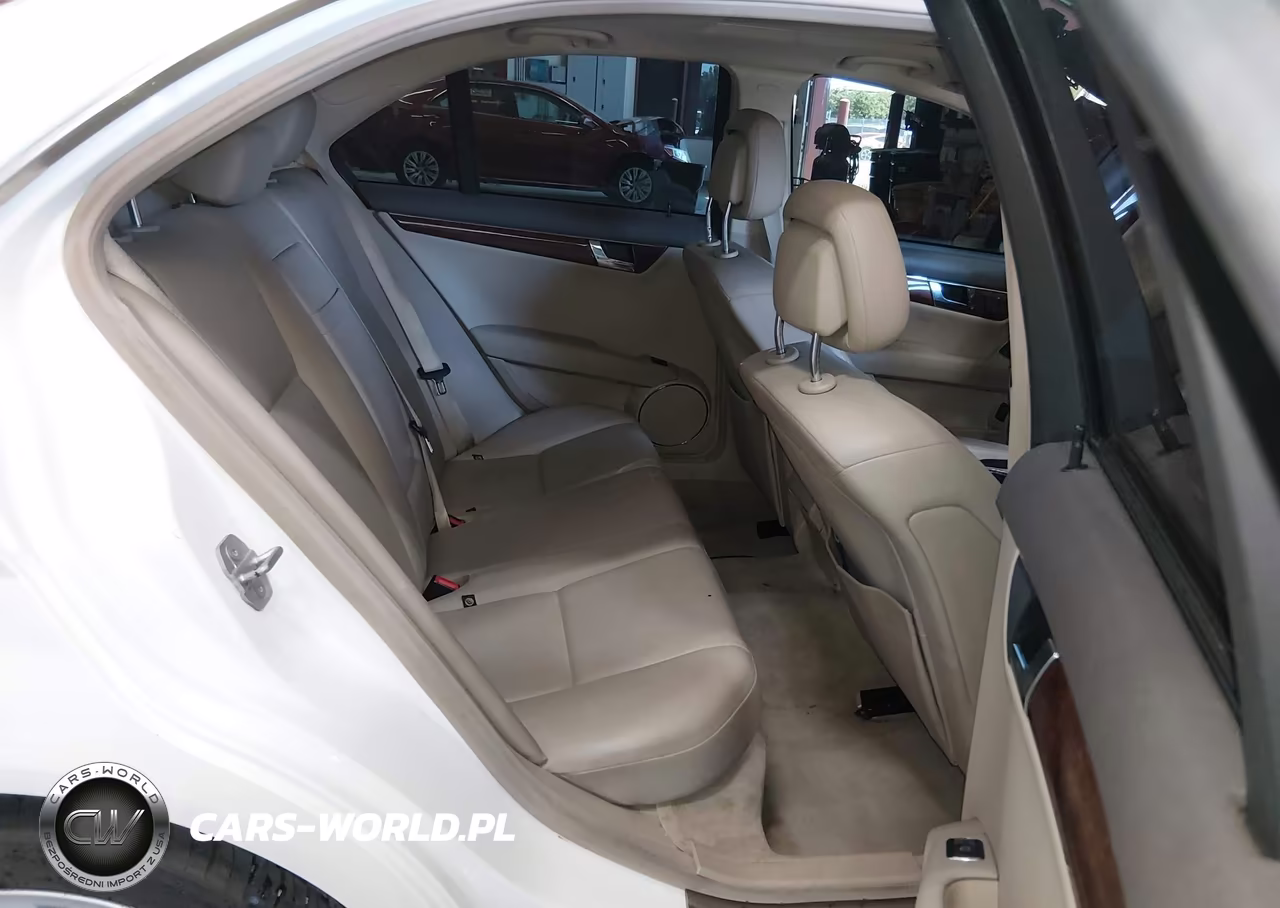 2010 Mercedes-Benz C 300 Luxury 4Matic-Sport 4Matic VIN:WDDGF8BB5AR090050 - 8