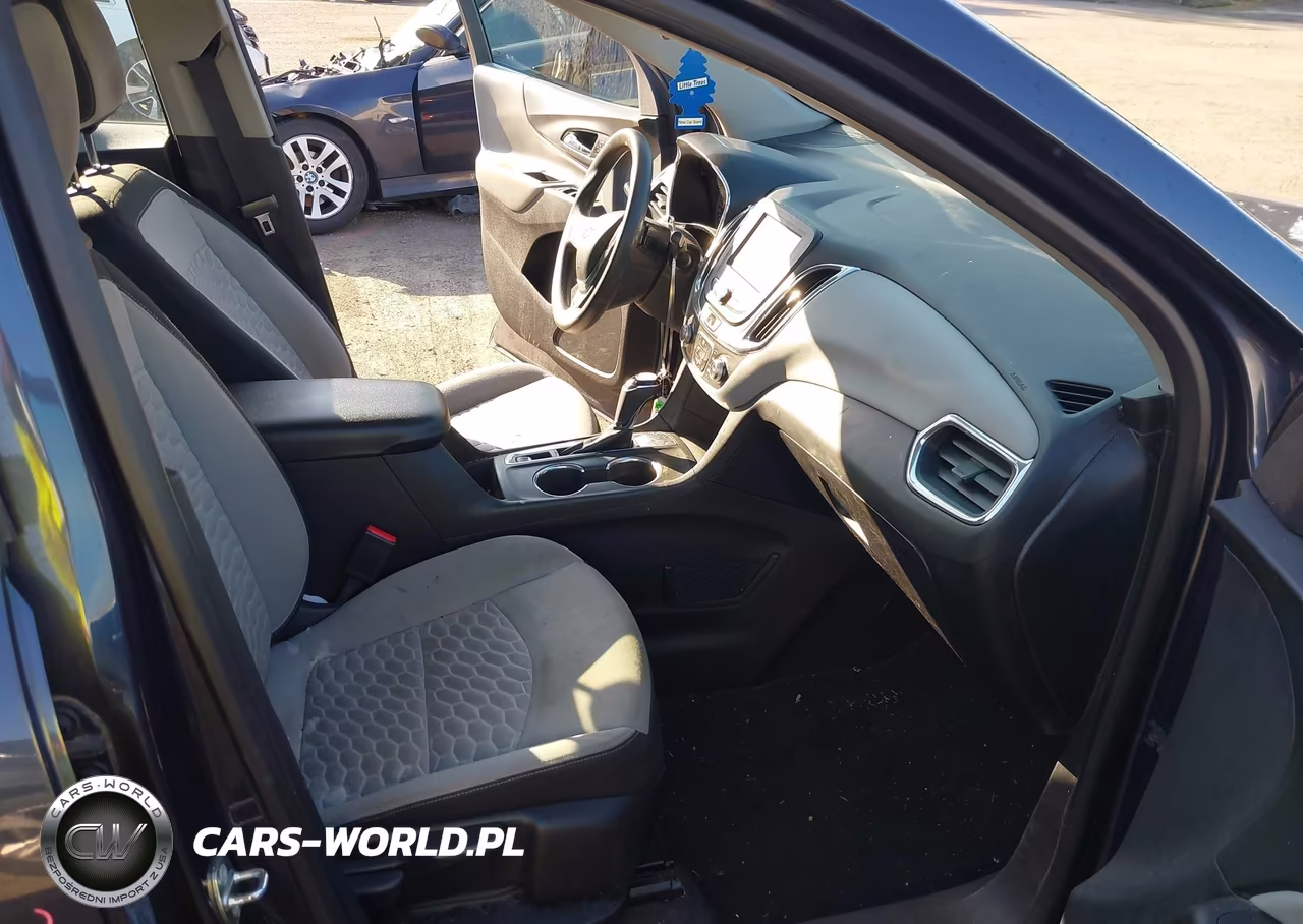 2018 Chevrolet Equinox Ls VIN:3GNAXHEV0JL116362 - 5