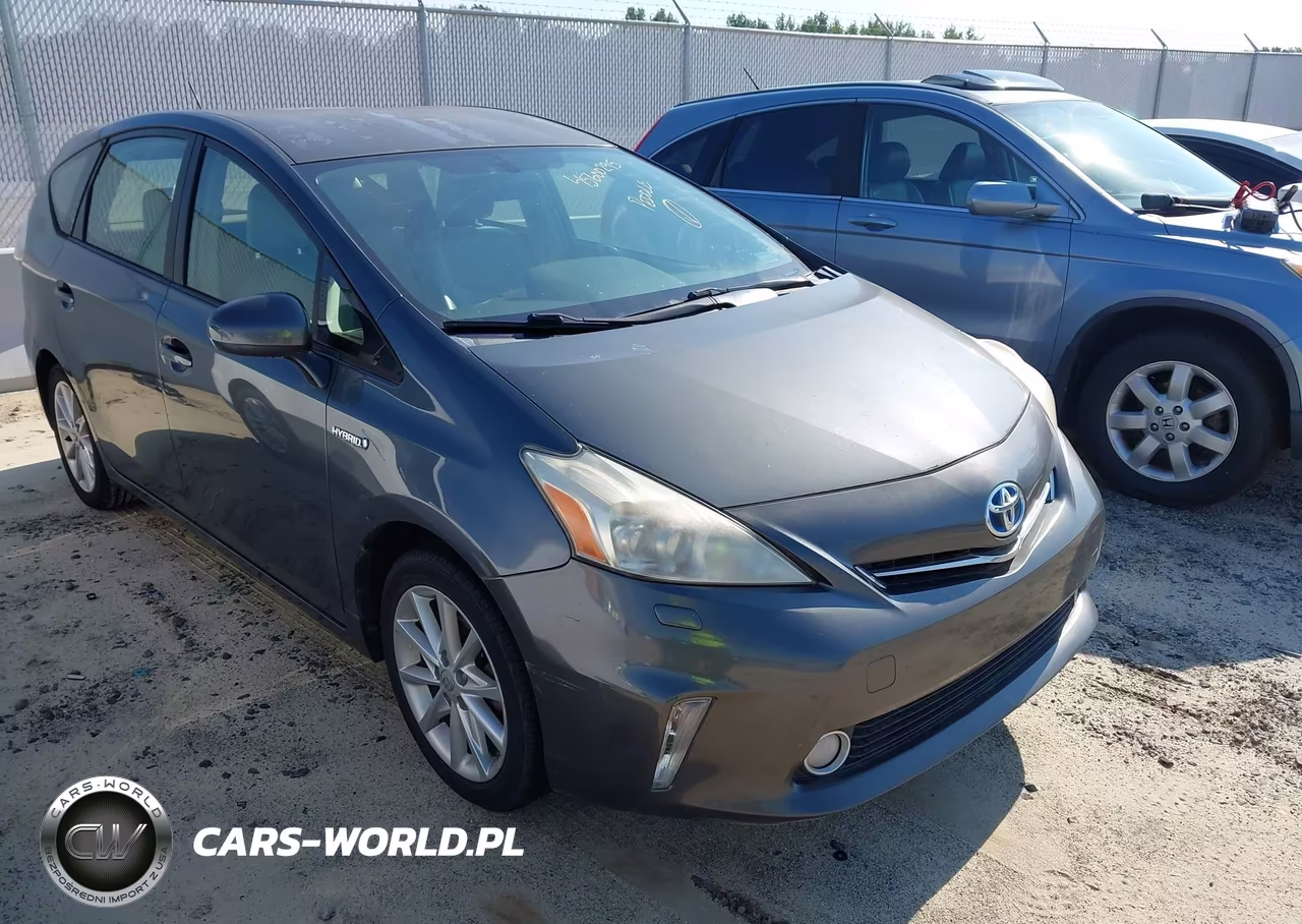 2013 Toyota Prius V Five – zdjęcie 1 z 22