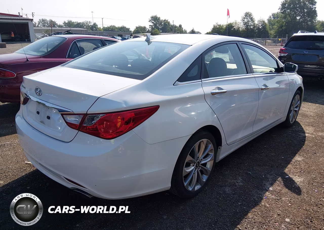 2013 Hyundai Sonata Se VIN:5NPEC4AC3DH723704 - 4