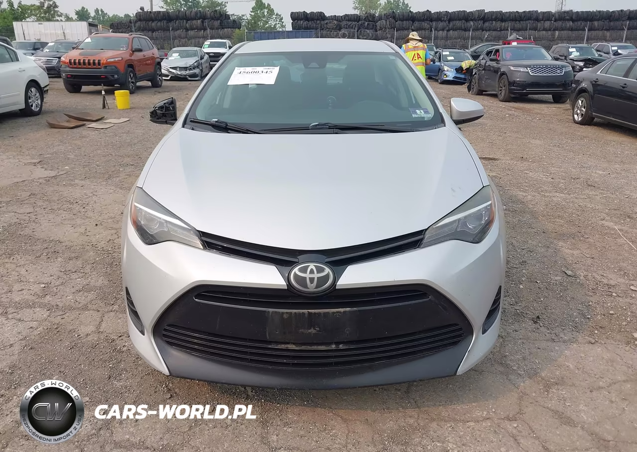 2017 Toyota Corolla Le VIN:2T1BURHE8HC884305 - 11