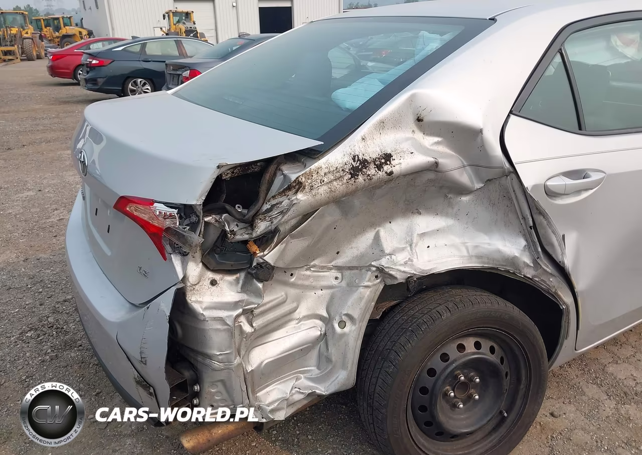 2017 Toyota Corolla Le VIN:2T1BURHE8HC884305 - 6