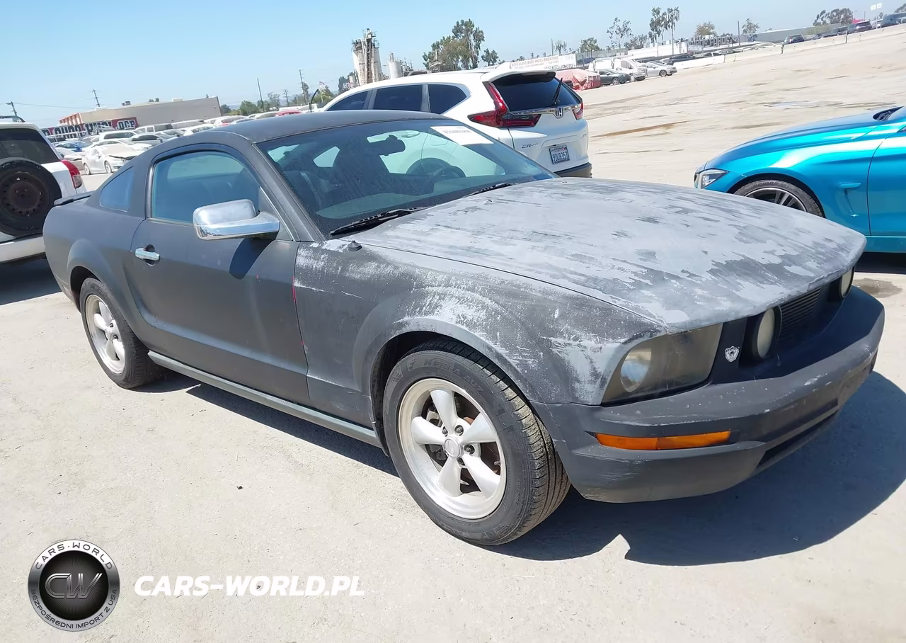 2007 Ford Mustang V6 Deluxe-V6 Premium