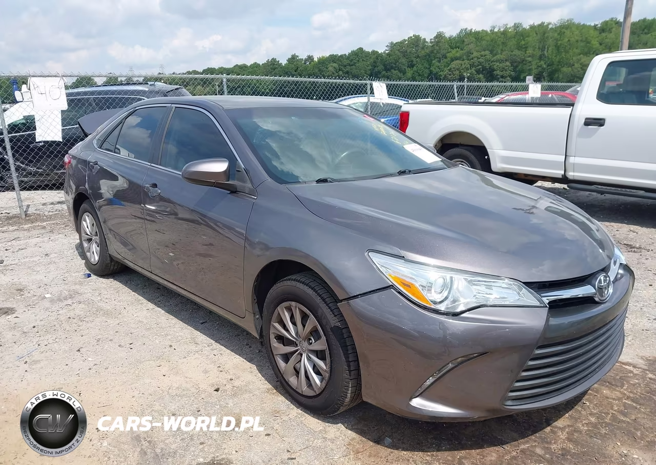2016 Toyota Camry Le