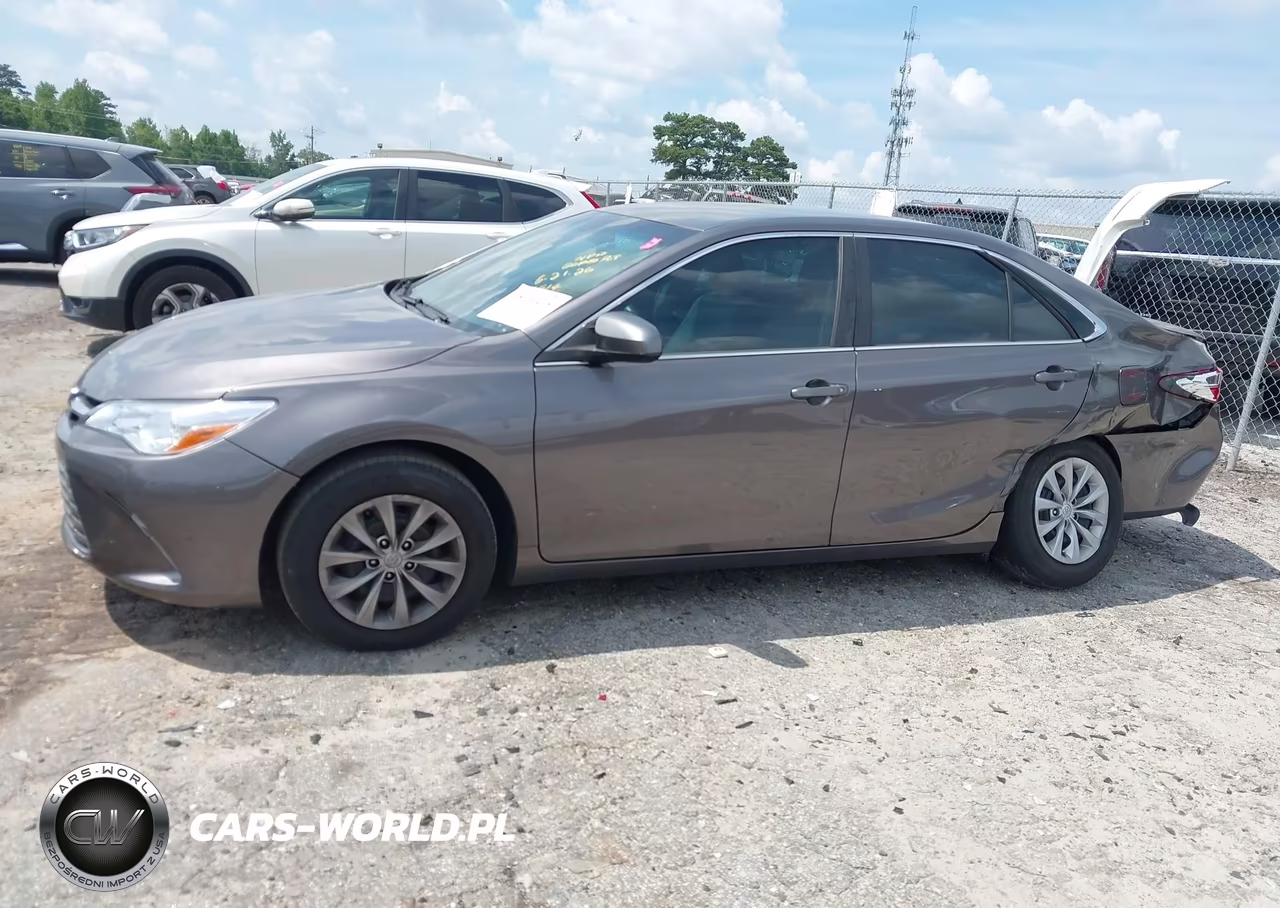 2016 Toyota Camry Le VIN:4T1BF1FK7GU547514 - 14